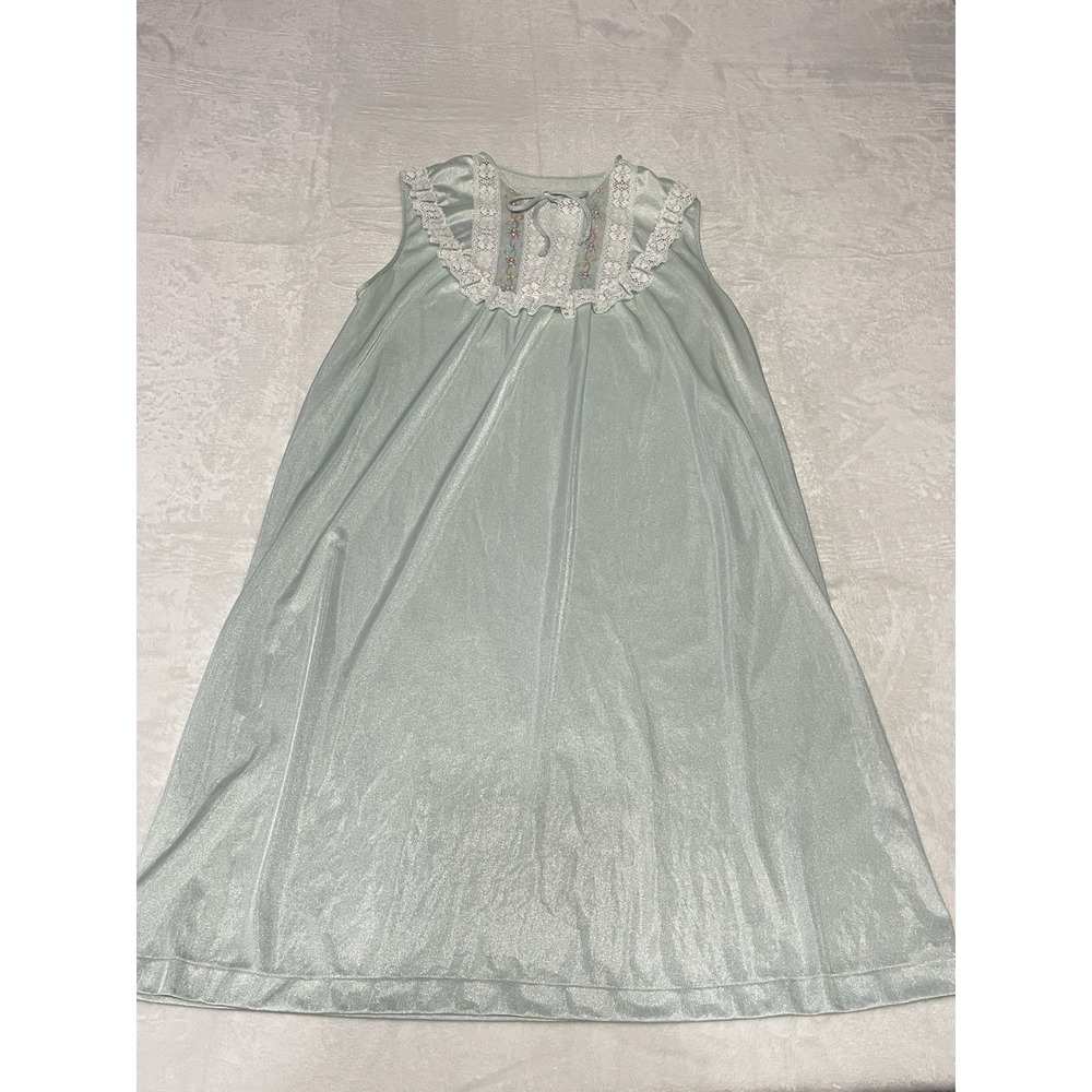 Vintage Nightgown Light Blue With‎ Lace Trim Size M Midi length GrannyCore Flaw - Picture 11 of 11